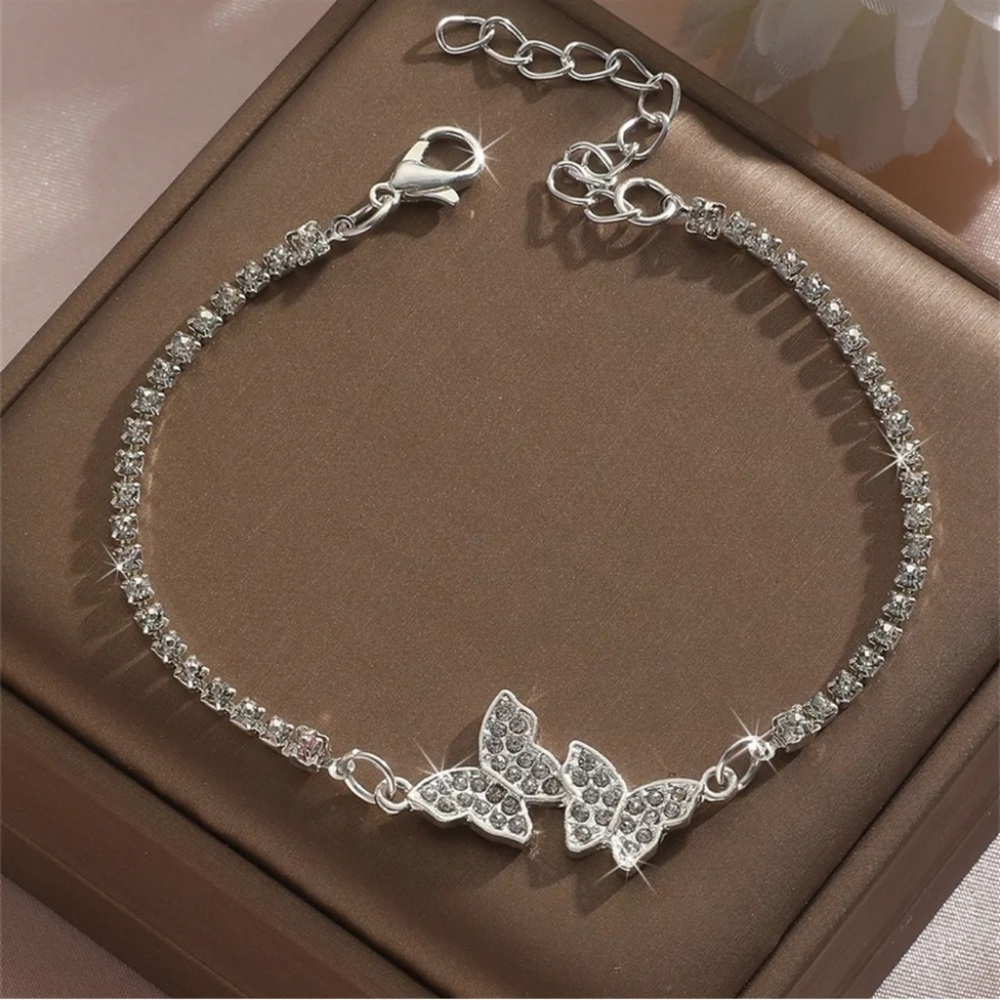 Elegant Silver Tone & Rhinestones Butterfly Bracelet - NWOT